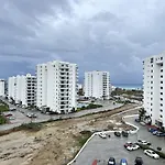 Apartamento Cozy At Caesar By The Sea