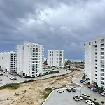 Apartamento Cozy At Caesar By The Sea