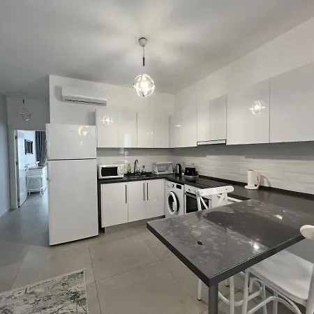 Apartment Cozy At Caesar By The Sea *