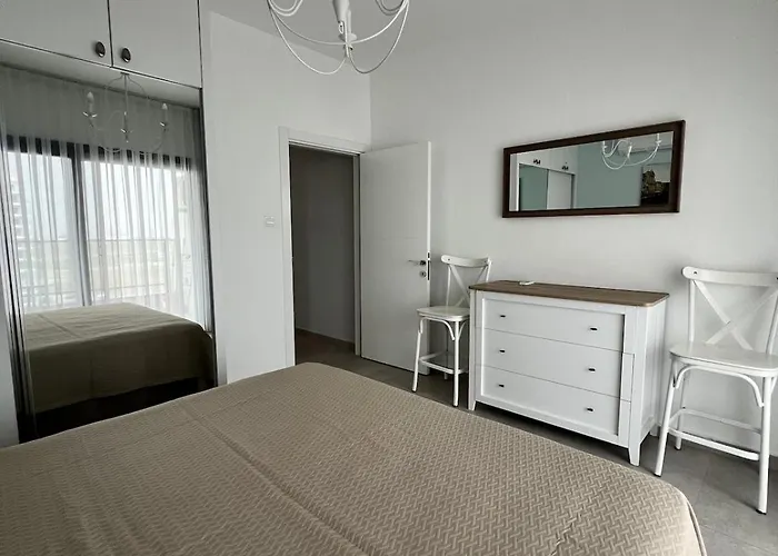 Cozy At Caesar By The Sea *